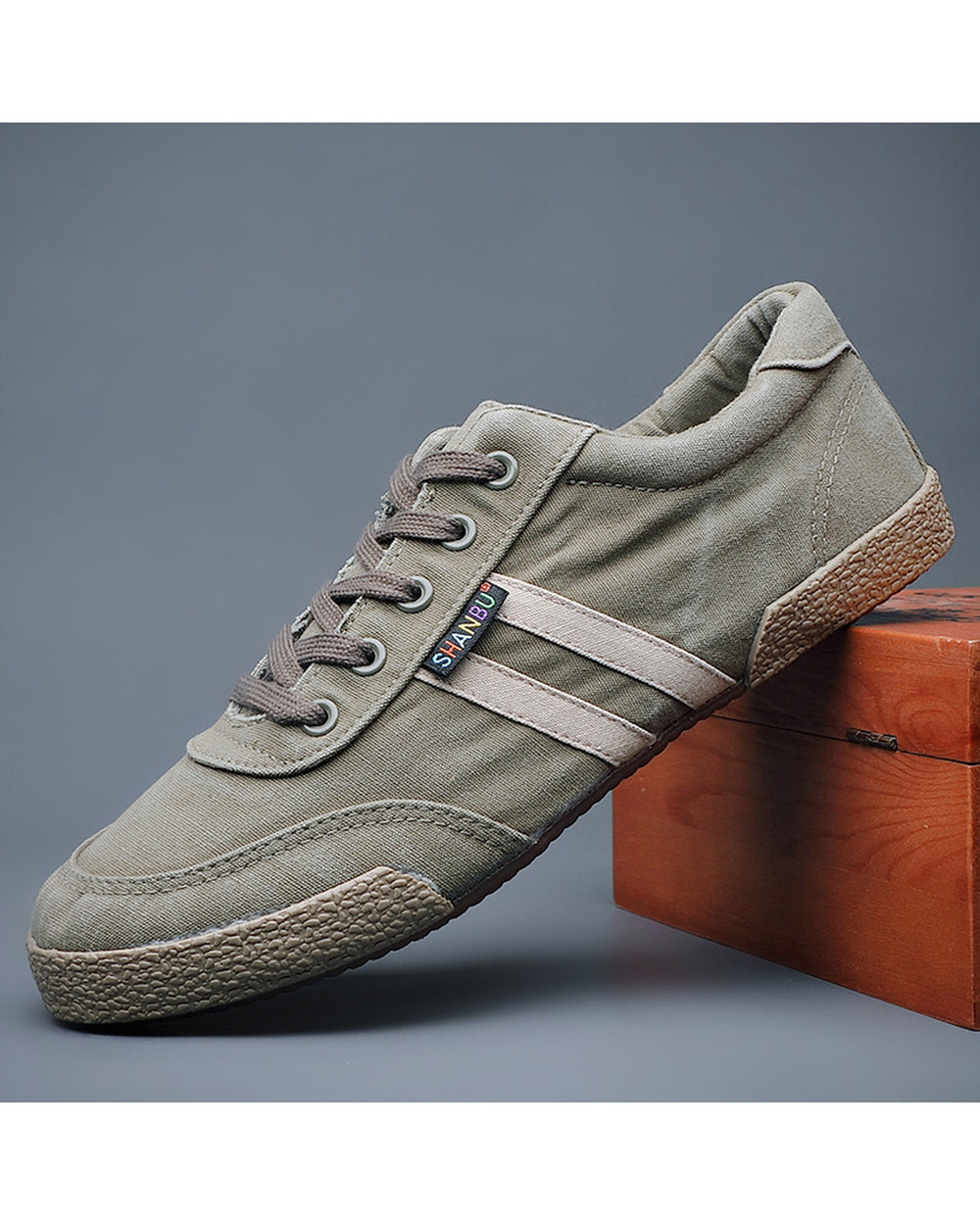 Men's Classic Low-Top Canvas Sneakers - Product Image 5