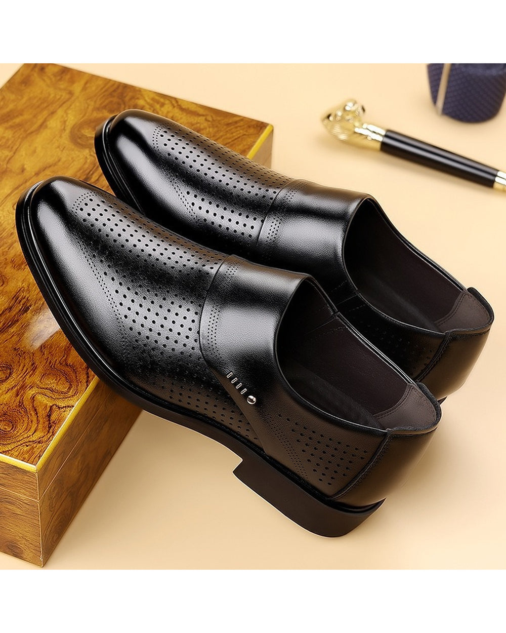 Men's Perforated Business Casual Shoes - Product Image 6