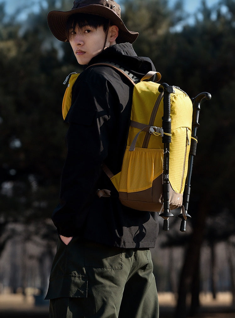 Unisex 25L Outdoor Waterproof Hiking & Trekking Backpack - Description Image 1