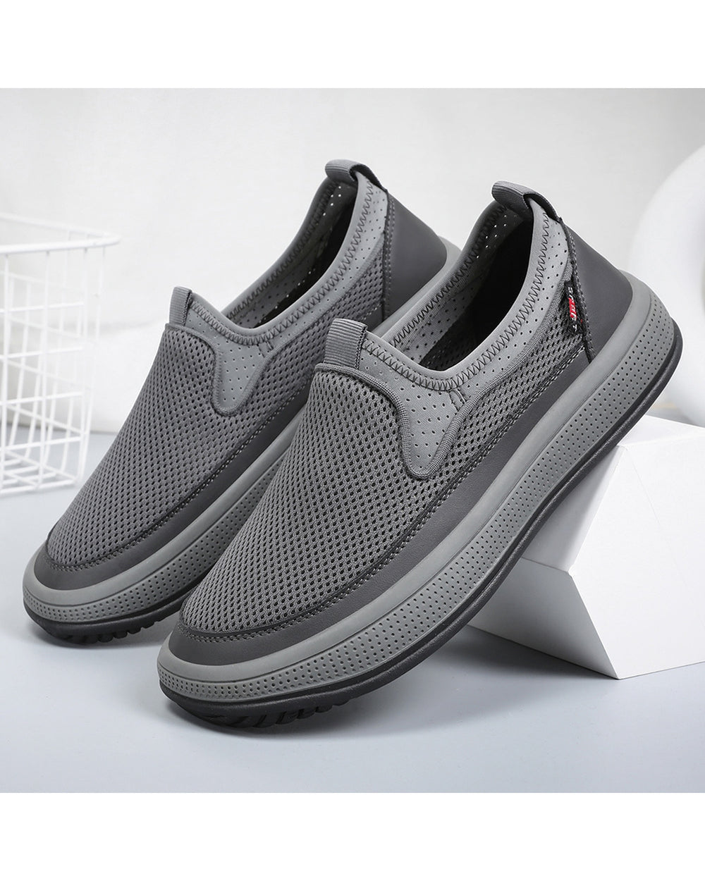 Men's Breathable Mesh Casual Walking Shoes - Product Image 4
