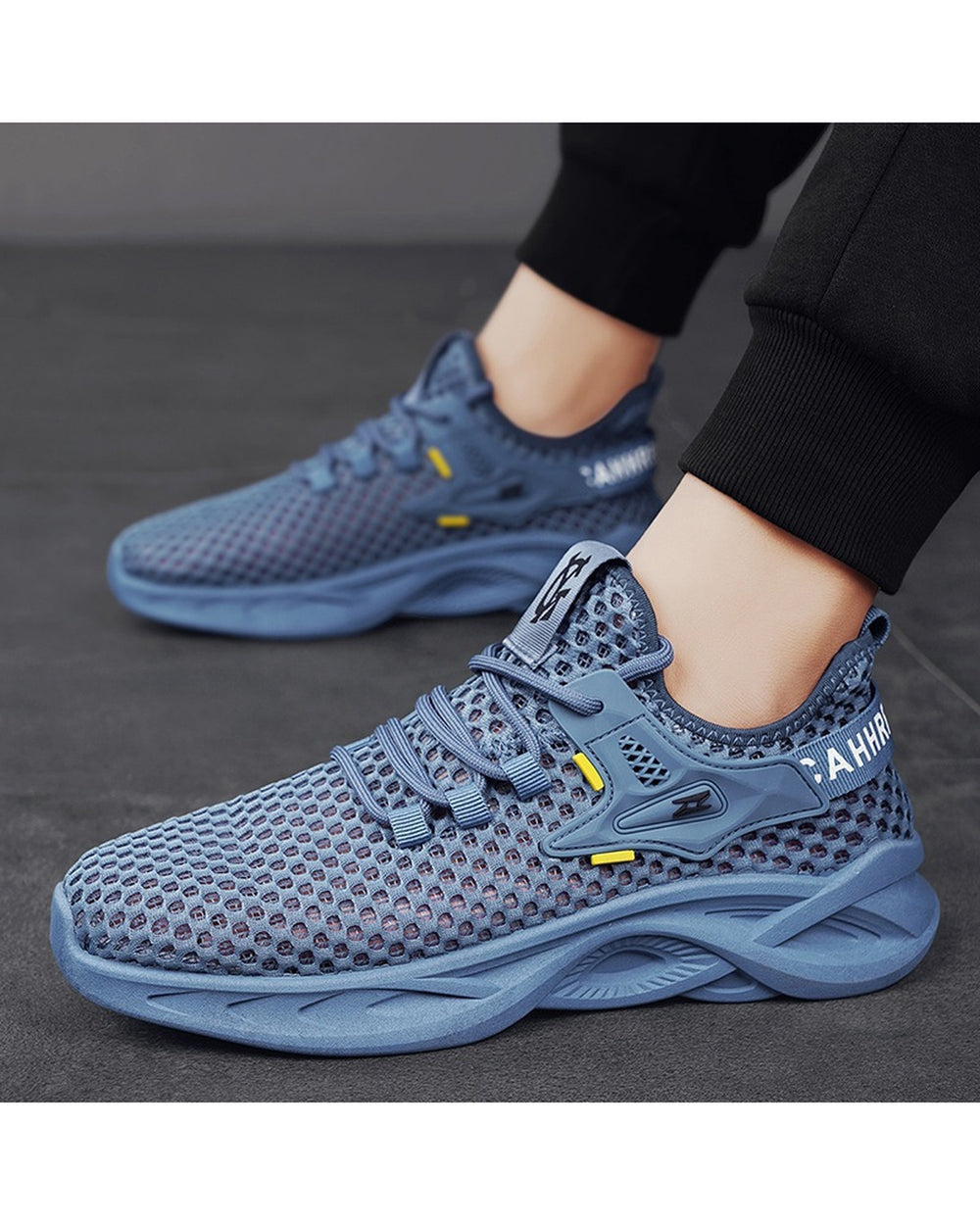 Men's Breathable Mesh Running Sneakers - Product Image 7