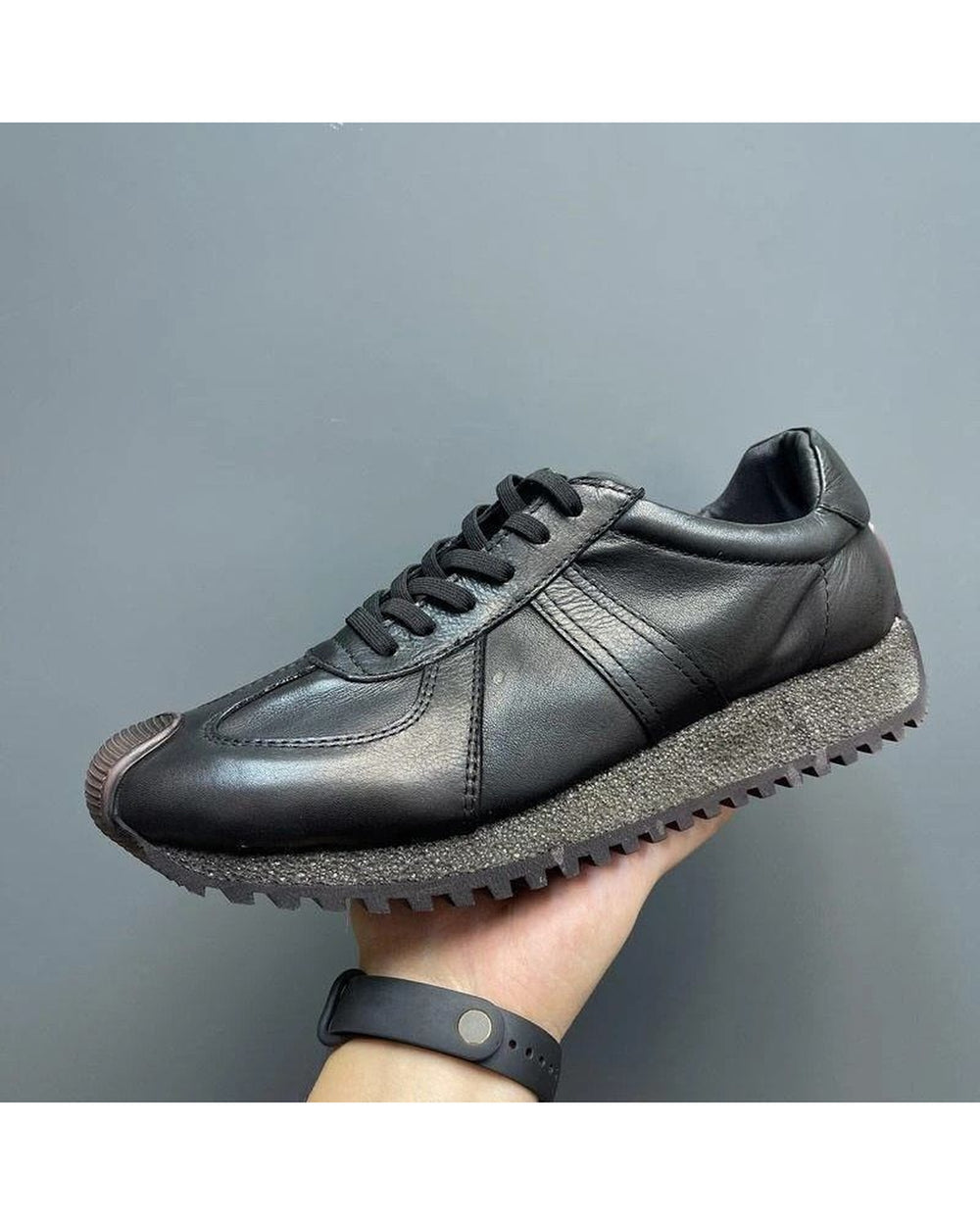 Men's Classic Forrest Gump Sneakers - Product Image 2