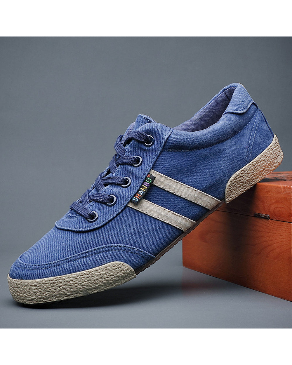 Men's Classic Low-Top Canvas Sneakers - Product Image 6