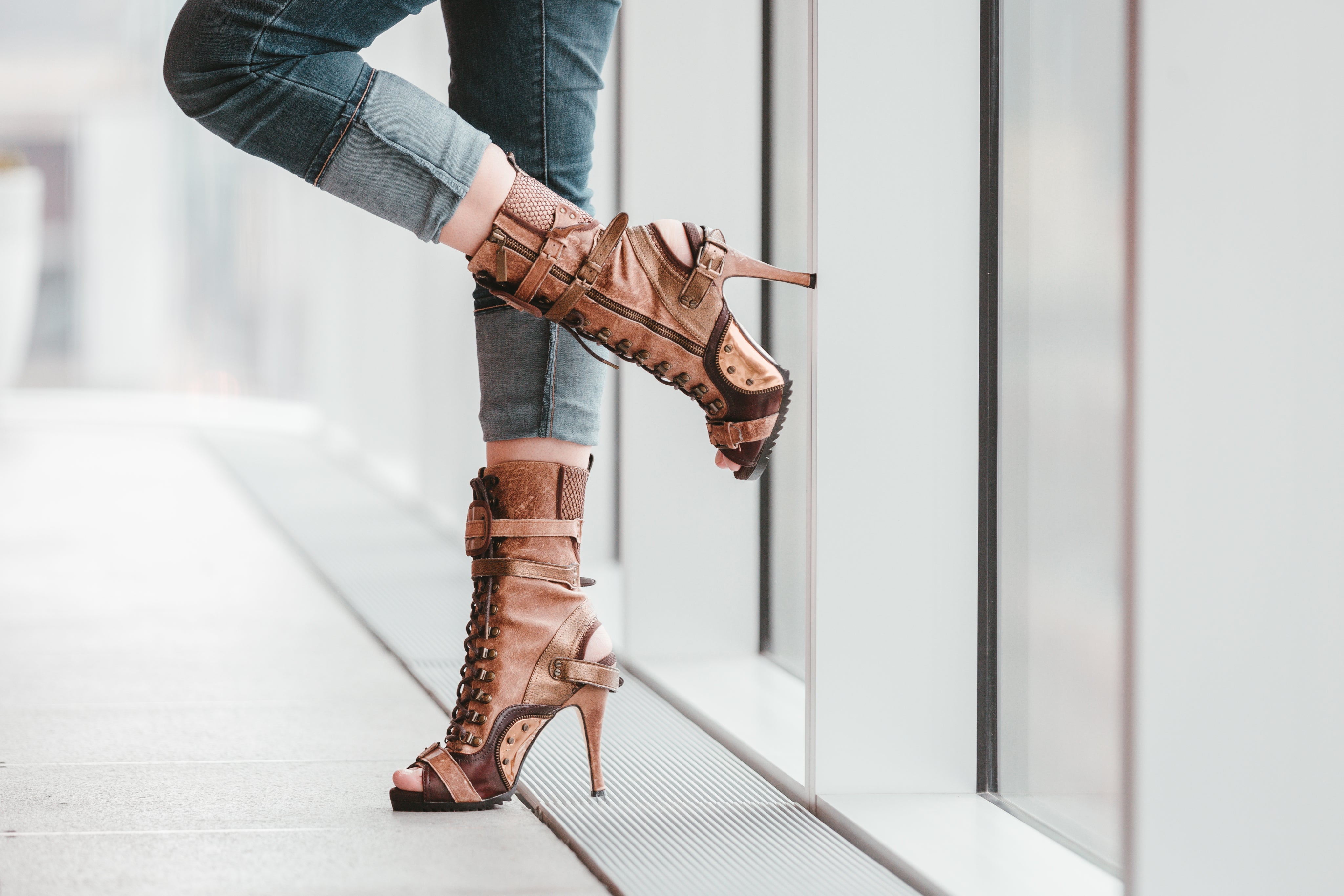 Sandal 'n Shoe